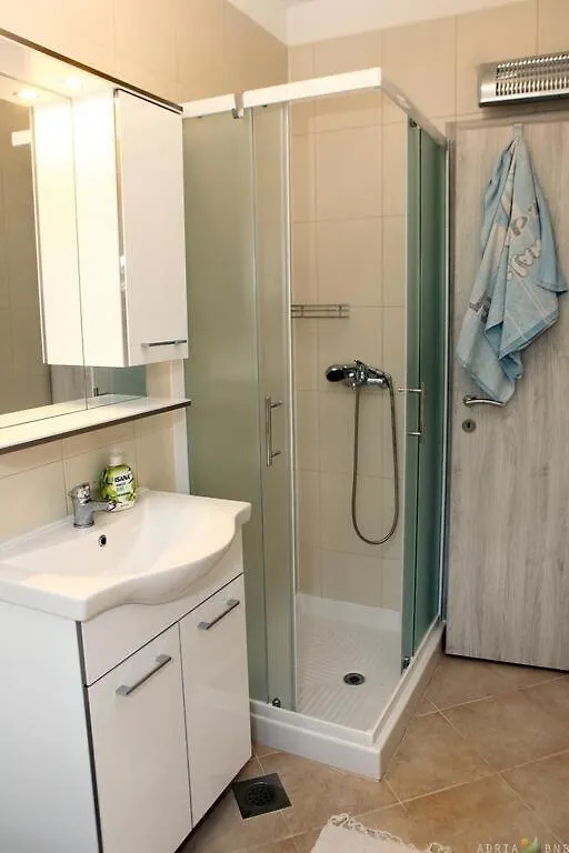 Modern Apartment By Umag Sea Kroatië